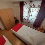 Zeljana Holiday home